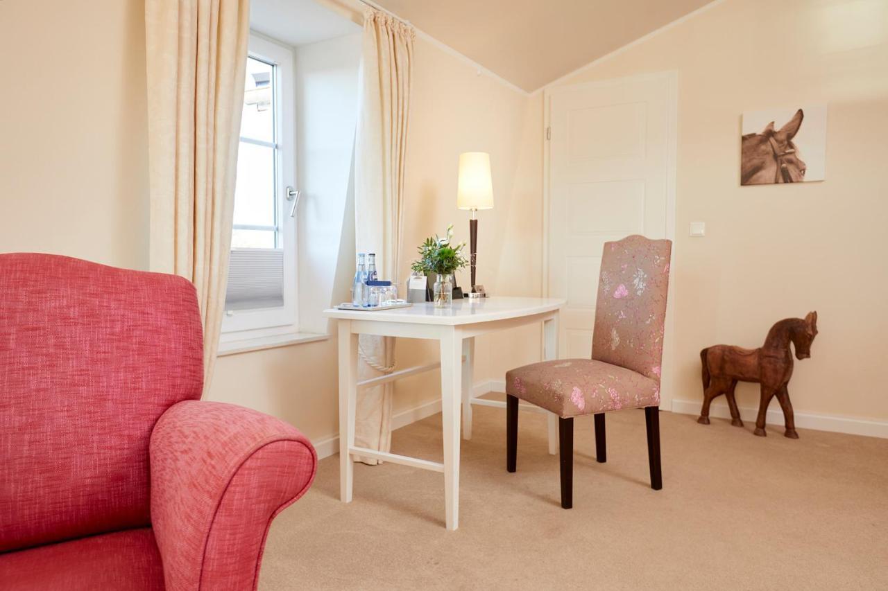Kino-Hotel Meyer Harsefeld Екстер'єр фото